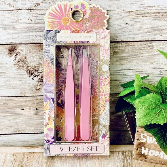 beauty concepts Gorgeous Precise Barbie pink tweezer duo 2 Piece Kit Set - Picture 1 of 11